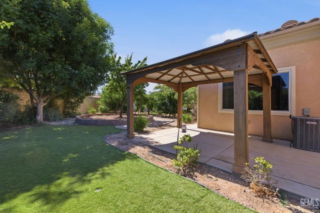 14316 Del Webb Court, Bakersfield, CA 93306