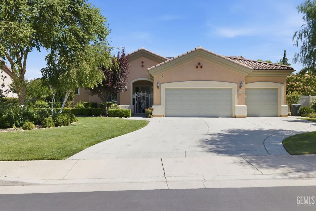 14316 Del Webb Court, Bakersfield, CA 93306