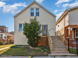 2712 N Oak Park Avenue, Chicago, IL 60707