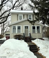 93 Glendale St, Nutley Twp., NJ 07110