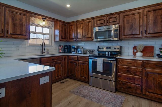 405 Villa Drive, Pittsburg, KS 66762