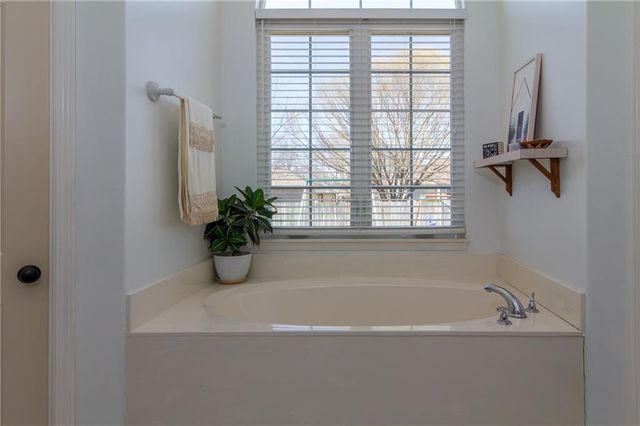 405 Villa Drive, Pittsburg, KS 66762