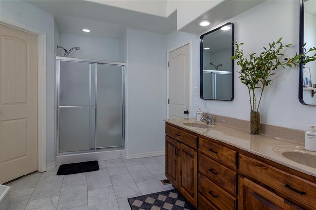 405 Villa Drive, Pittsburg, KS 66762