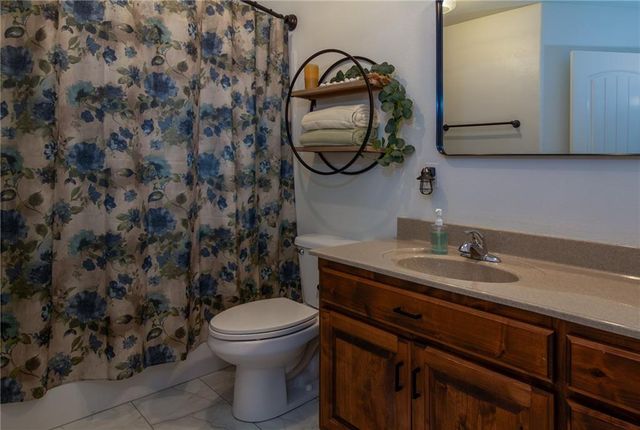 405 Villa Drive, Pittsburg, KS 66762