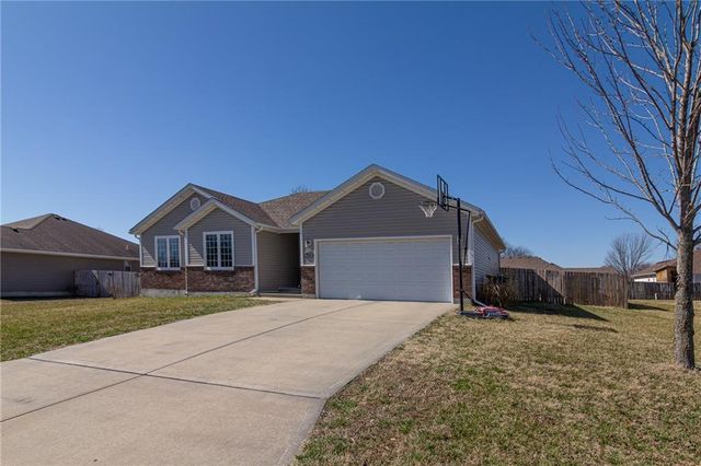 405 Villa Drive, Pittsburg, KS 66762
