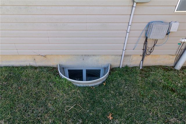 405 Villa Drive, Pittsburg, KS 66762