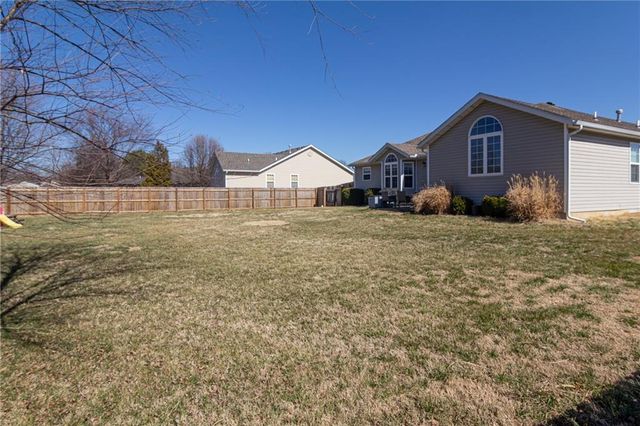 405 Villa Drive, Pittsburg, KS 66762