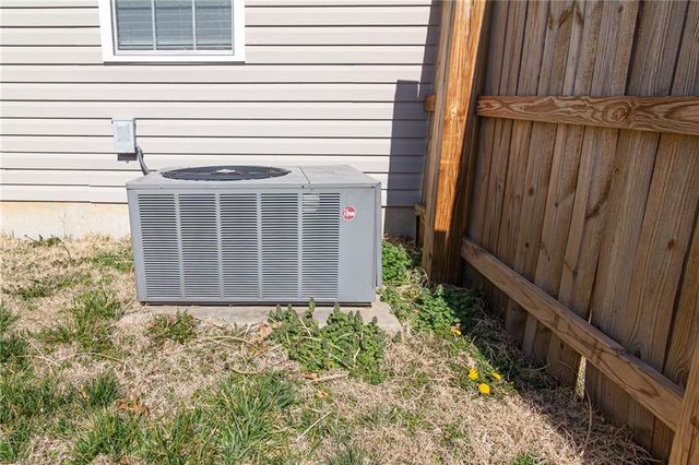 405 Villa Drive, Pittsburg, KS 66762