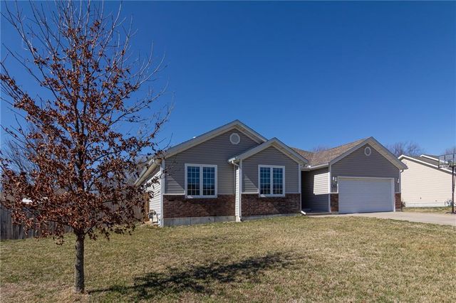 405 Villa Drive, Pittsburg, KS 66762
