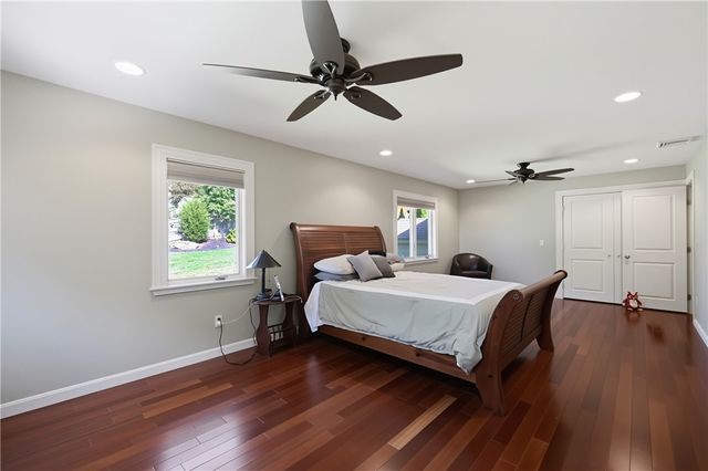 29 Sayles Hill Road, Lincoln, RI 02838