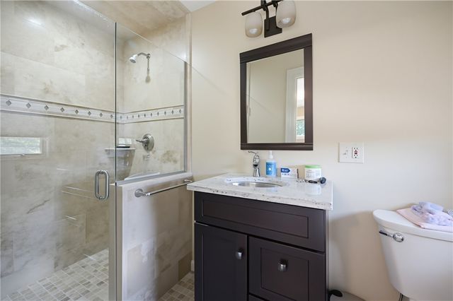 29 Sayles Hill Road, Lincoln, RI 02838