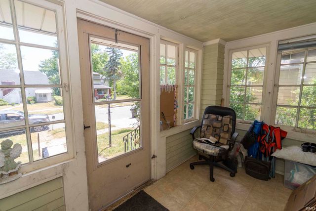 919 N Saint Louis Boulevard, South Bend, IN 46617