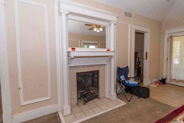 919 N Saint Louis Boulevard, South Bend, IN 46617