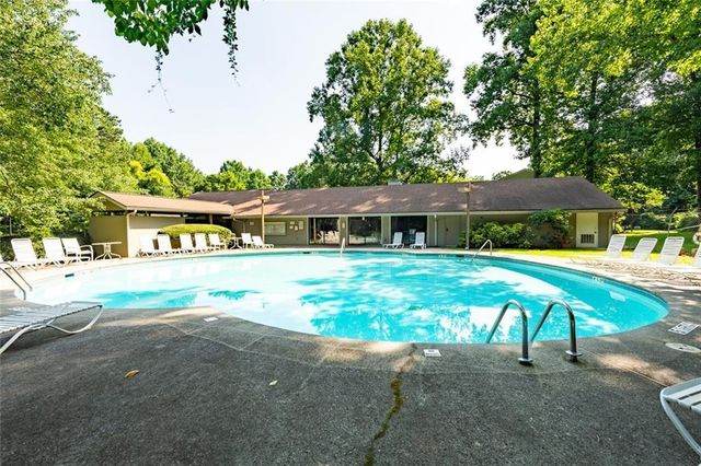 6391 Hawthorne Terrace, Peachtree Corners, GA 30092