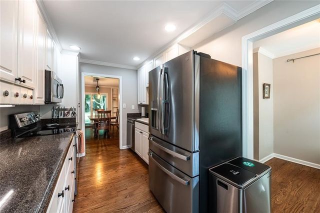 6391 Hawthorne Terrace, Peachtree Corners, GA 30092