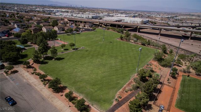 138 Camino Capri, Henderson, NV 89012