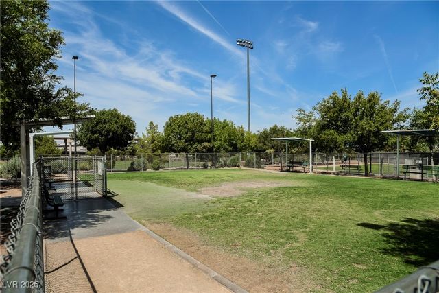 138 Camino Capri, Henderson, NV 89012