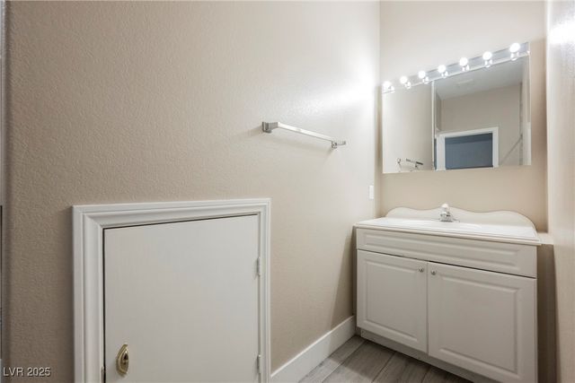 138 Camino Capri, Henderson, NV 89012