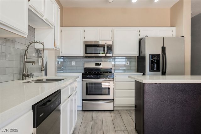 138 Camino Capri, Henderson, NV 89012