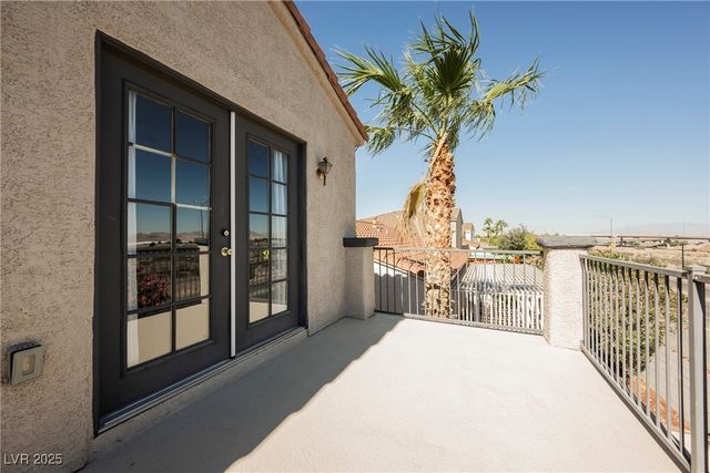 138 Camino Capri, Henderson, NV 89012