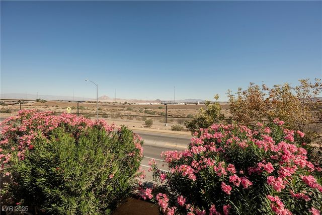 138 Camino Capri, Henderson, NV 89012