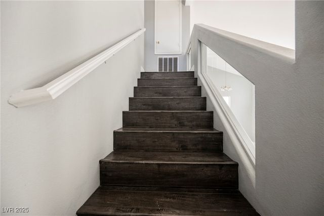 138 Camino Capri, Henderson, NV 89012