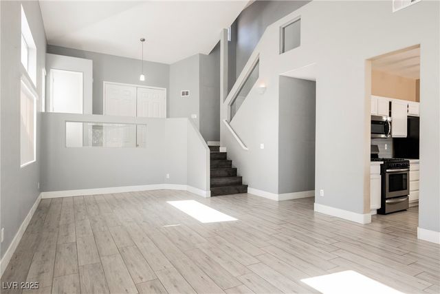 138 Camino Capri, Henderson, NV 89012