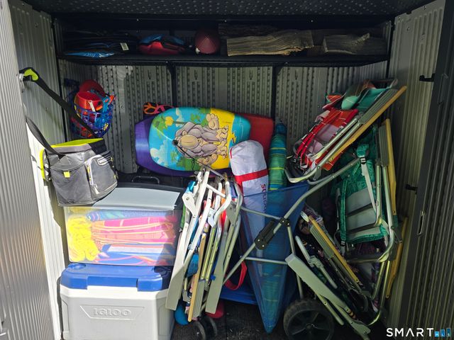 17 W Orland Street, Milford, CT 06460