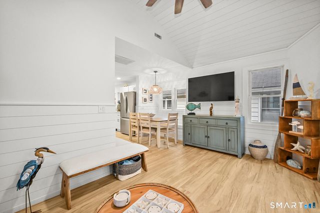 17 W Orland Street, Milford, CT 06460