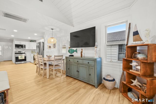 17 W Orland Street, Milford, CT 06460