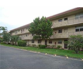 3900 NW 76th Avenue, Sunrise, FL 33351