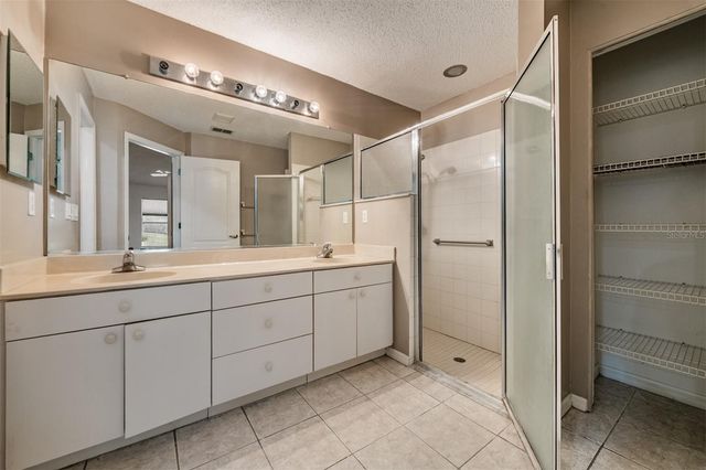 920 VILLEROY GREENS DRIVE, Sun City Center, FL 33573