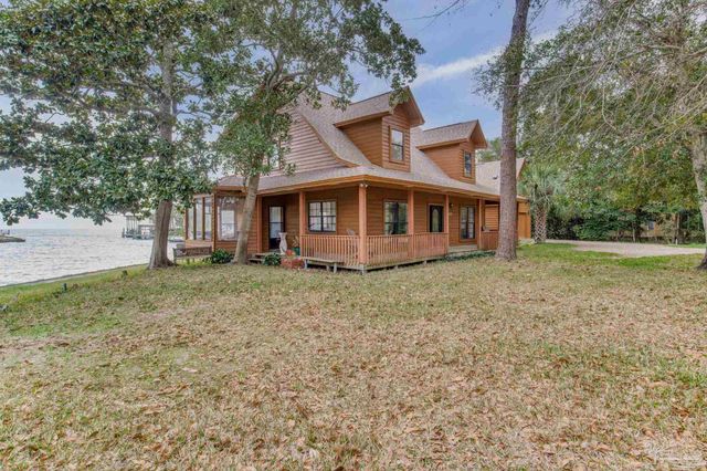4725 Soundside Dr, Gulf Breeze, FL 32563