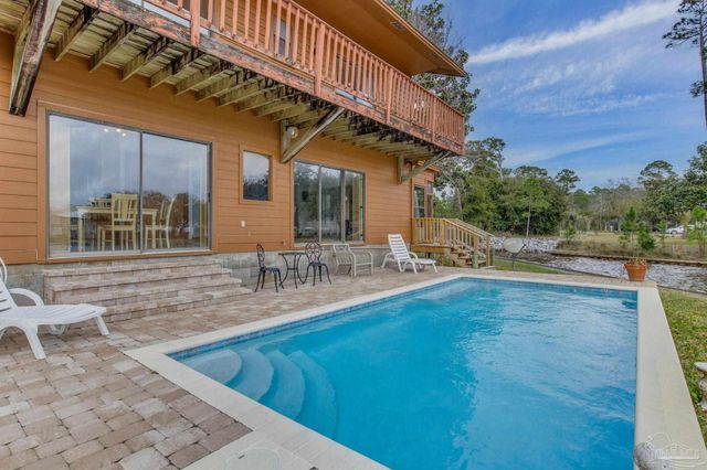 4725 Soundside Dr, Gulf Breeze, FL 32563