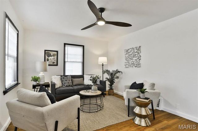 7616 Stanwood Drive, St Louis, MO 63121