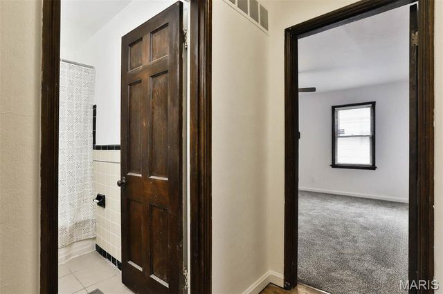 7616 Stanwood Drive, St Louis, MO 63121