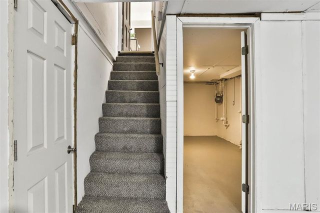 7616 Stanwood Drive, St Louis, MO 63121