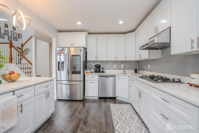 110 Briarwood Drive, North Brunswick, NJ 08902