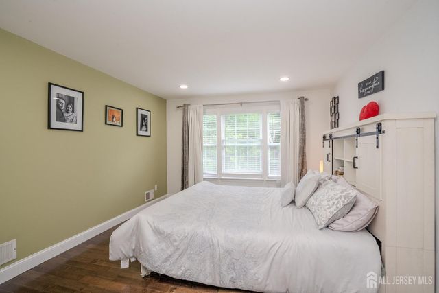 110 Briarwood Drive, North Brunswick, NJ 08902