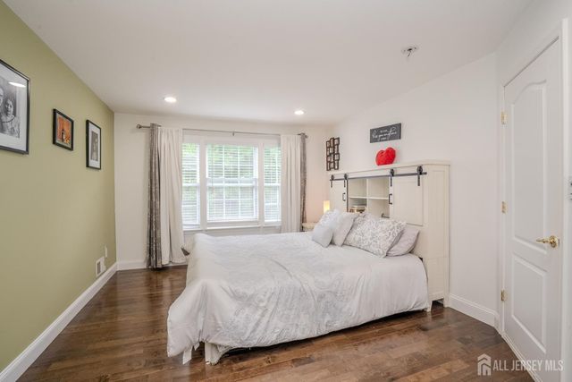 110 Briarwood Drive, North Brunswick, NJ 08902
