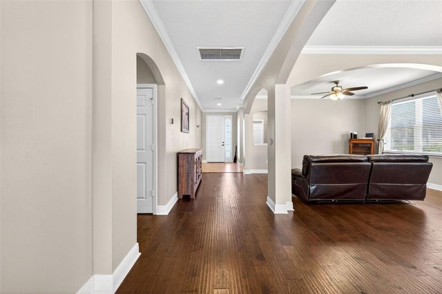 3204 MAPLERIDGE DRIVE, Lutz, FL 33558