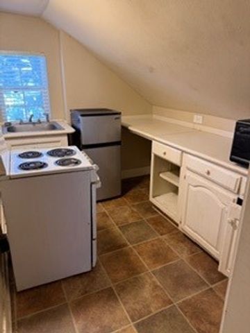 621 W Gandy Street, Denison, TX 75020