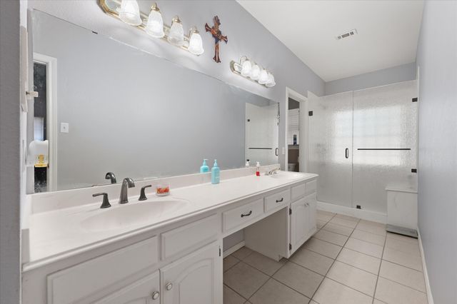 660 Rs County Road 1250, Emory, TX 75440