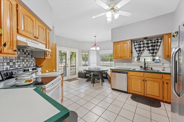 660 Rs County Road 1250, Emory, TX 75440
