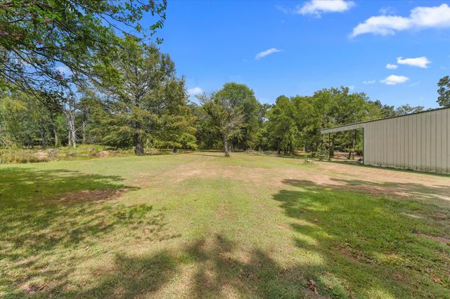 660 Rs County Road 1250, Emory, TX 75440