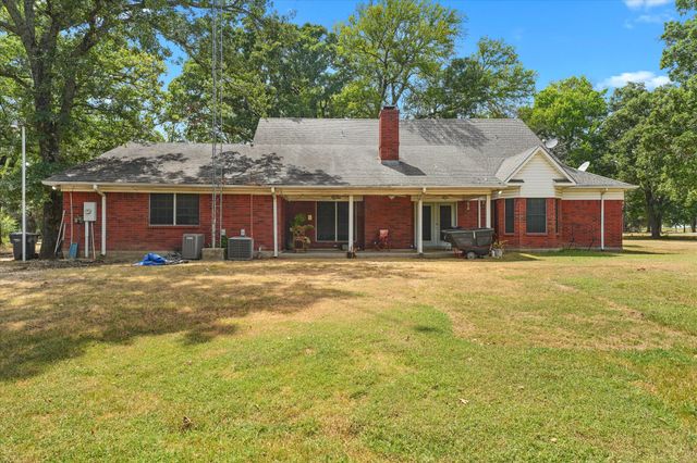 660 Rs County Road 1250, Emory, TX 75440