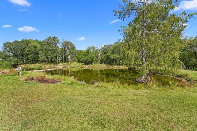 660 Rs County Road 1250, Emory, TX 75440