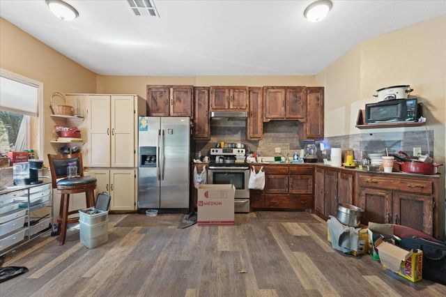 660 Rs County Road 1250, Emory, TX 75440
