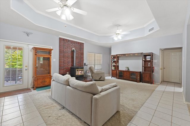 660 Rs County Road 1250, Emory, TX 75440