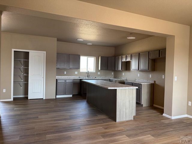 2410 Yankee Ct, Pueblo, CO 81008